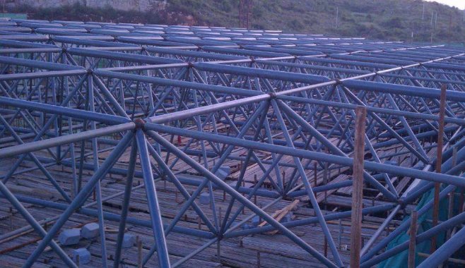 诸城概述网架加工公司对网架保温隔热的办法